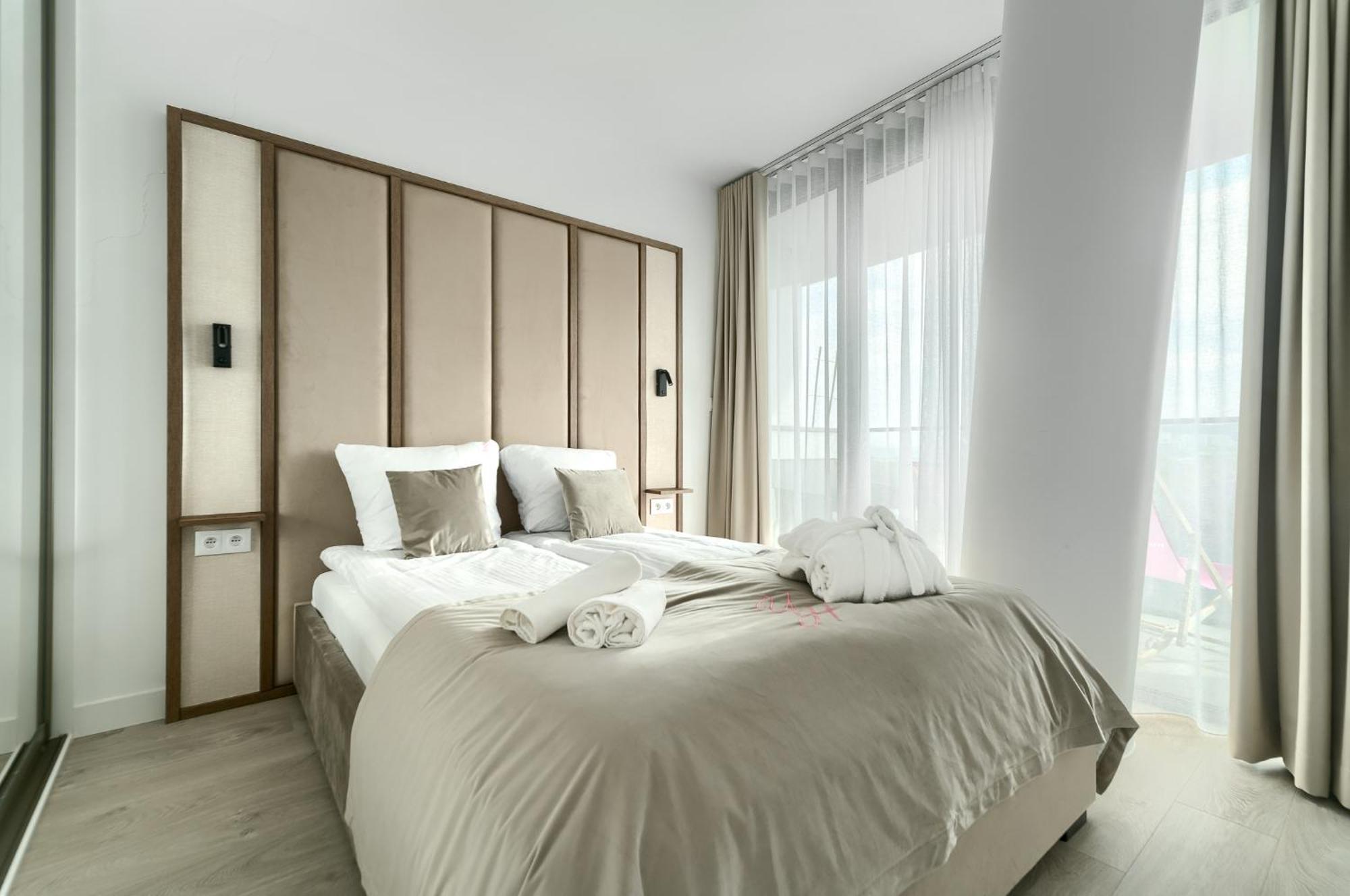 Your Holidays Waves Apartment